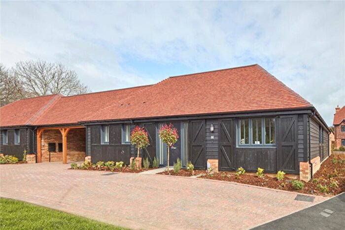 3 Bedroom Bungalow For Sale In Farriers Green, London Road, Gillingham, Kent, ME8