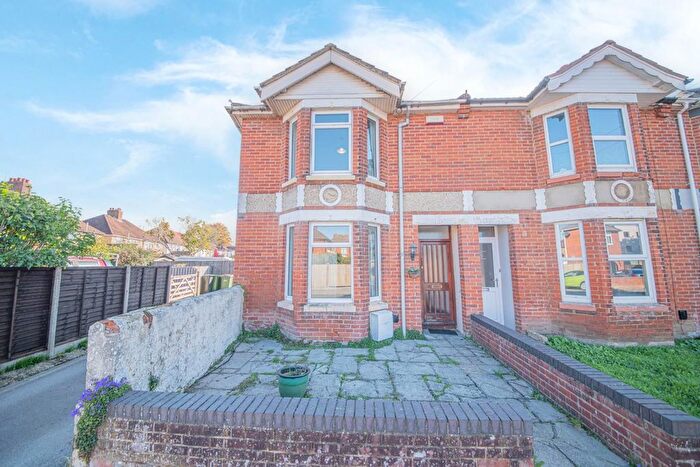 3 Bedroom End Terrace House For Sale In Arnold Road, Eastleigh, SO50