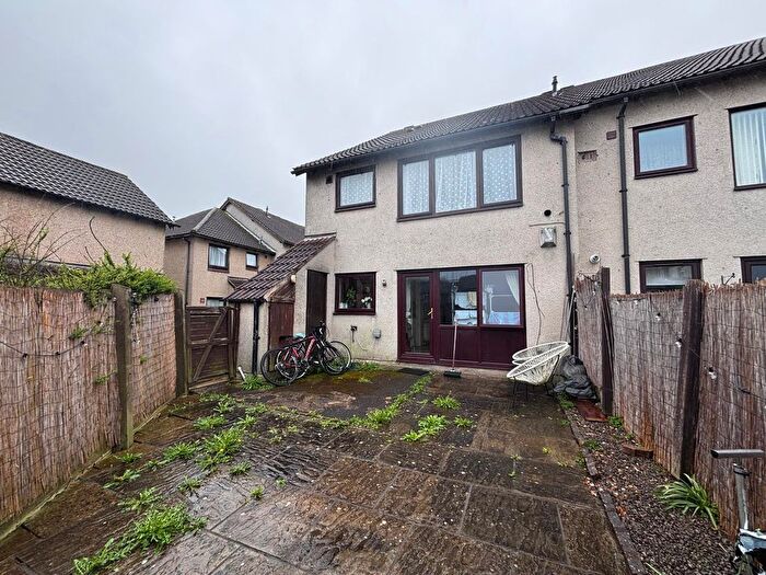 2 Bedroom Flat For Sale In Meg Thatchers Green, St George Bristol, BS5