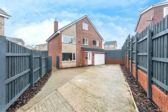 5 Bedroom Detached House For Sale In Magnolia Close, Shafton, Barnsley, S72
