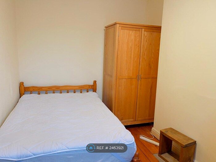 3 Bedroom Terraced House To Rent In Walton Street, Leicester, LE3