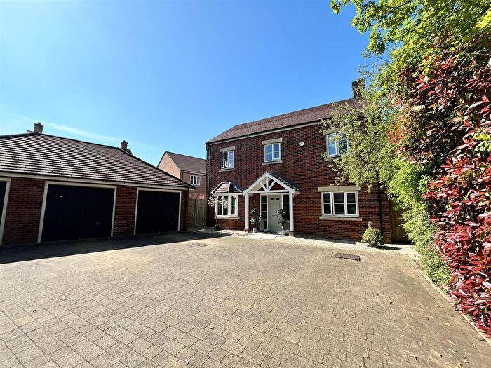 Property For Sale In Stoke Park Mews, Daventry, NN11