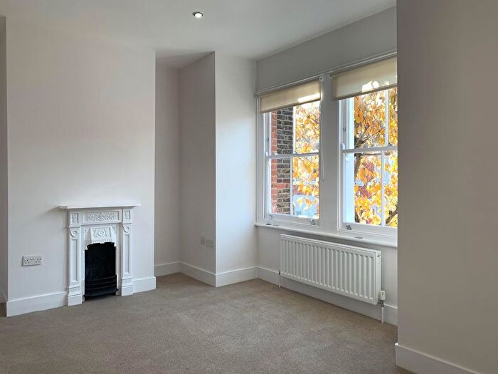 2 Bedroom Property To Rent In Aysgarth Road, London, SE21