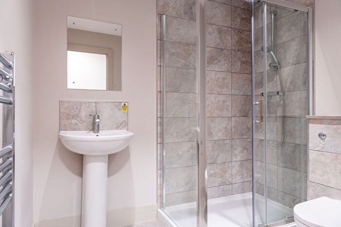 3 Bedroom Flat To Rent In -Gloucester Road, Bristol, BS7