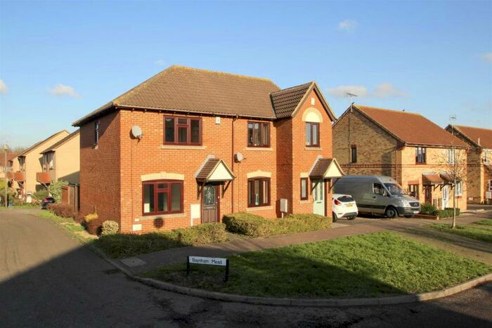 3 Bedroom Semi-Detached House To Rent In Tunbridge Grove, Kents Hill, MK7