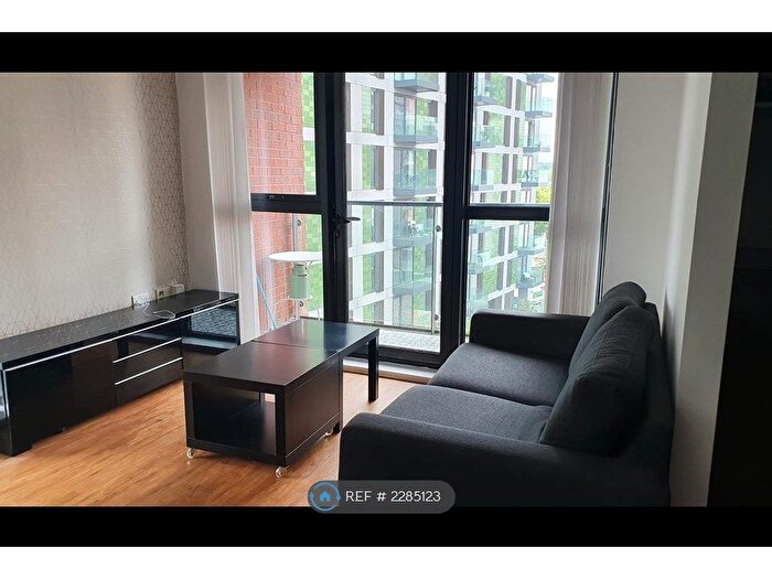 2 Bedroom Flat To Rent In Bury Street, Manchester, M3