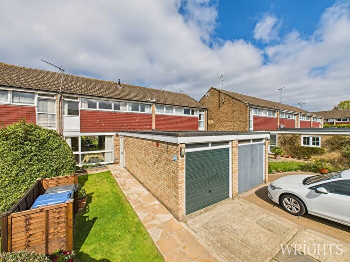 3 Bedroom Terraced House For Sale In Marsden Green, Welwyn Garden City, AL8