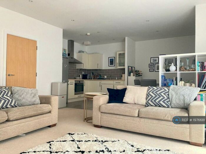 1 Bedroom Flat To Rent In Rosse Gardens, London, SE13