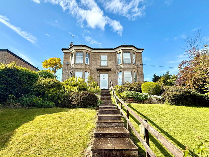 2 Bedroom Flat For Sale In Wetherby ~ Raby Park, LS22