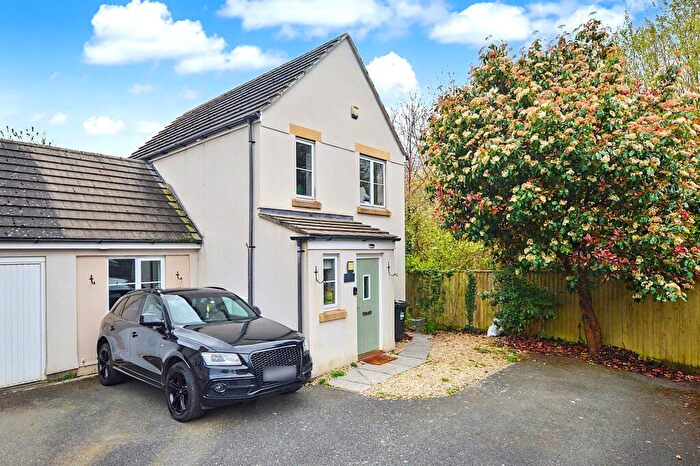 4 Bedroom Link Detached House For Sale In Myrtles Court, Pillmere, Saltash, Cornwall, PL12