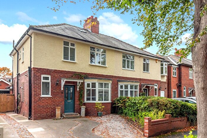 3 Bedroom Semi-detached House For Sale In Fellbrook Avenue, York, North Yorkshire, YO26