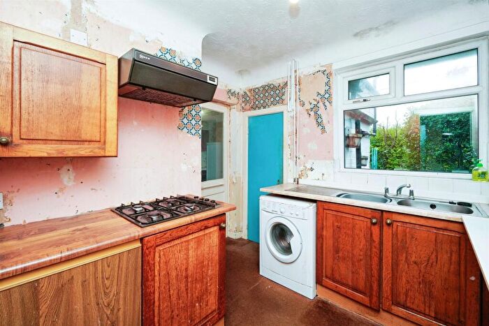 2 Bedroom Semi-Detached Bungalow For Sale In Sandbrook Lane, Wirral, CH46