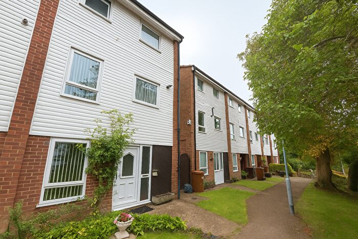 3 Bedroom End Terrace House For Sale In Cameron Close, Chatham, ME5