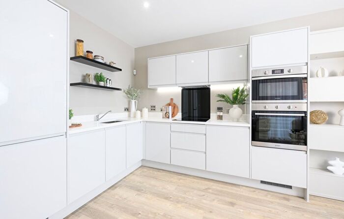 3 Bedroom Flat For Sale In "The Tansy" At Albert Roae, Barnet, EN4