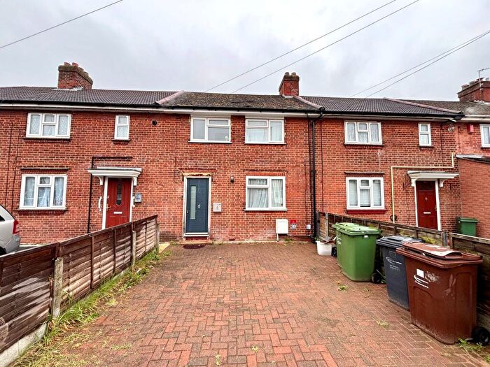 4 Bedroom Terraced House To Rent In Crescent Road, Dagenham, RM10