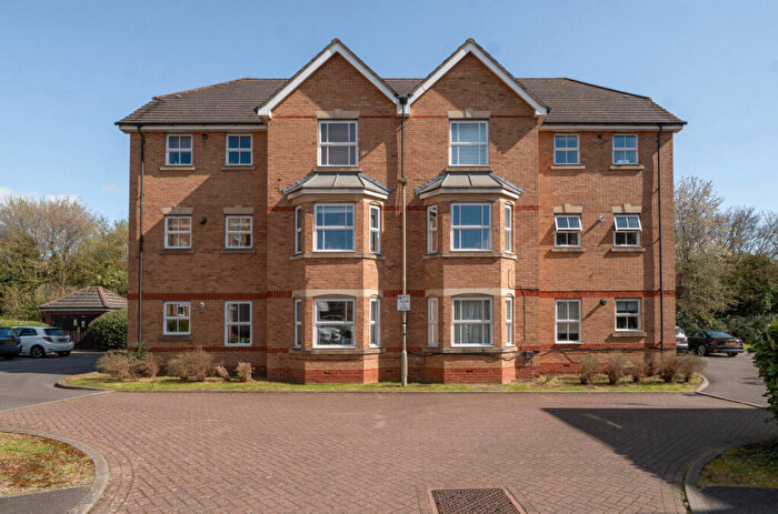 2 Bedroom Apartment For Sale In Awgar Stone Road, Headington, Oxford, OX3
