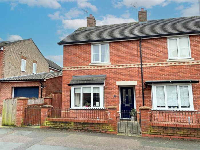 2 Bedroom House To Rent In Mill Road, Leighton Buzzard, Beds, LU7