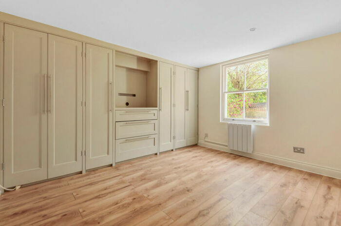 2 Bedroom Apartment To Rent In Latimer Gate, Bernard Street, Southampton, Hampshire, SO14