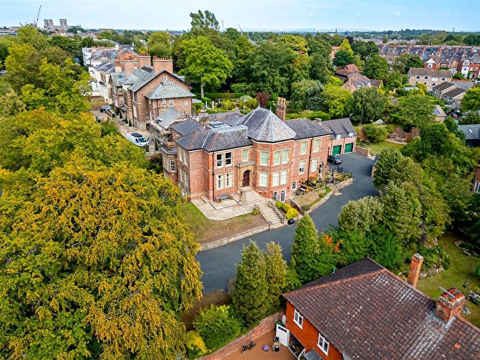 4 Bedroom Flat For Sale In The Mount, York, YO24