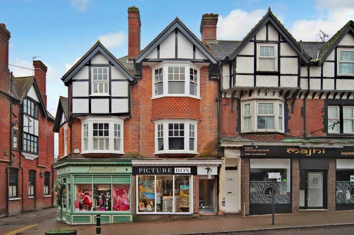 Studio To Rent In High Street, Tring, HP23