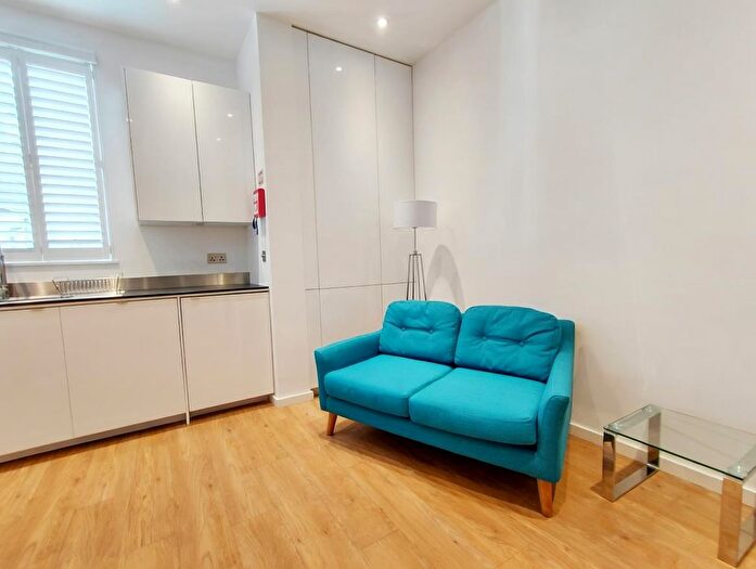 1 Bedroom Flat To Rent In Monkville Mansions, Temple Fortune, NW11