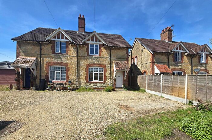 3 Bedroom Semi-Detached House For Sale In Elm Tree Cottage, Pewsham, SN15