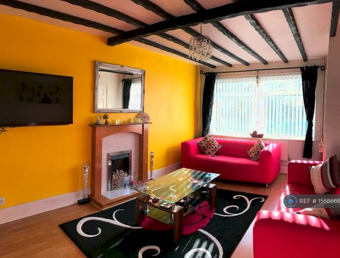 2 Bedroom End Of Terrace House To Rent In Studland Green, Coventry, CV2