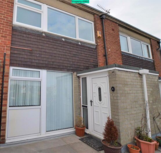 3 Bedroom Apartment To Rent In Allerton Court, Harrogate Road, Leeds, LS17