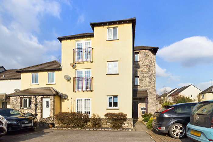 2 Bedroom Apartment To Rent In Wasdale Close, Kendal, Cumbria, LA9