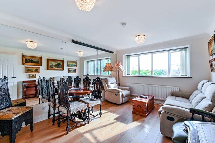 1 Bedroom Flat For Sale In Lilestone Street, St John's Wood, London, NW8