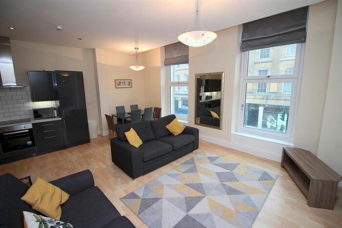 2 Bedroom Flat To Rent In Grainger Street, Newcastle Upon Tyne, NE1