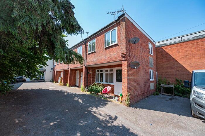 1 Bedroom Flat For Sale In Legion Road, Hayling Island, PO11