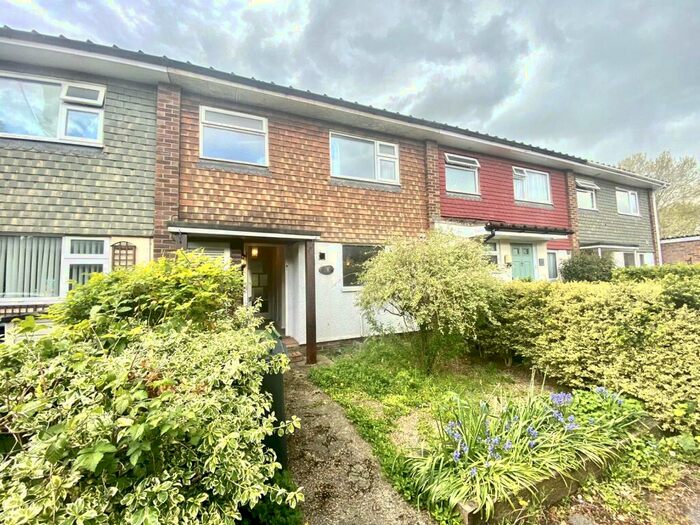 1 Bedroom Terraced House To Rent In Johnston Green, Guildford, GU2