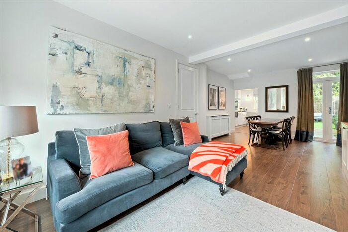 5 Bedroom Terraced House To Rent In Brudenell Road, London, SW17