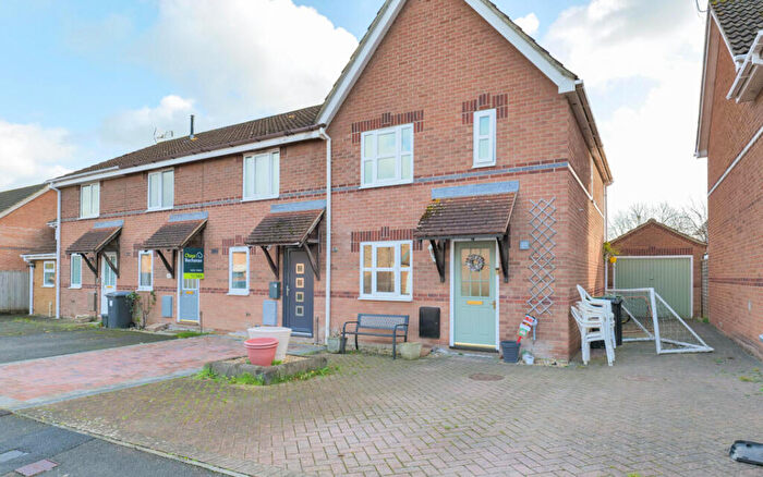3 Bedroom End Of Terrace House For Sale In Magister Road, Bowerhill, Melksham, SN12