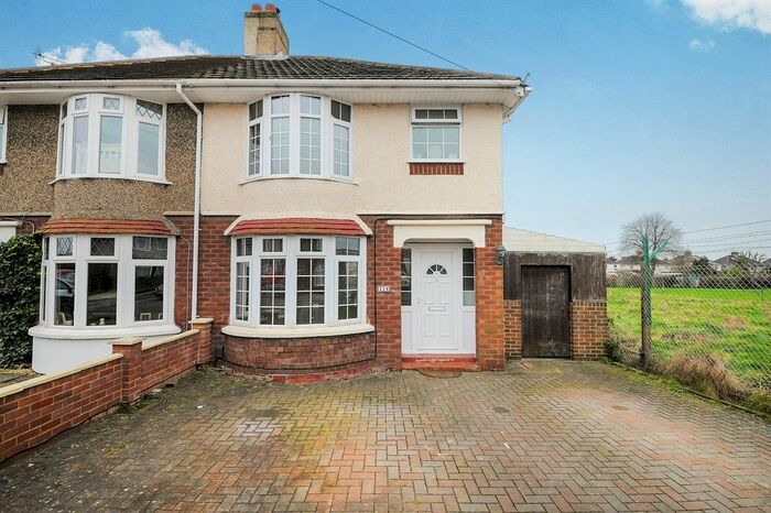 3 Bedroom Property To Rent In Bessemer Road East, Swindon, SN2