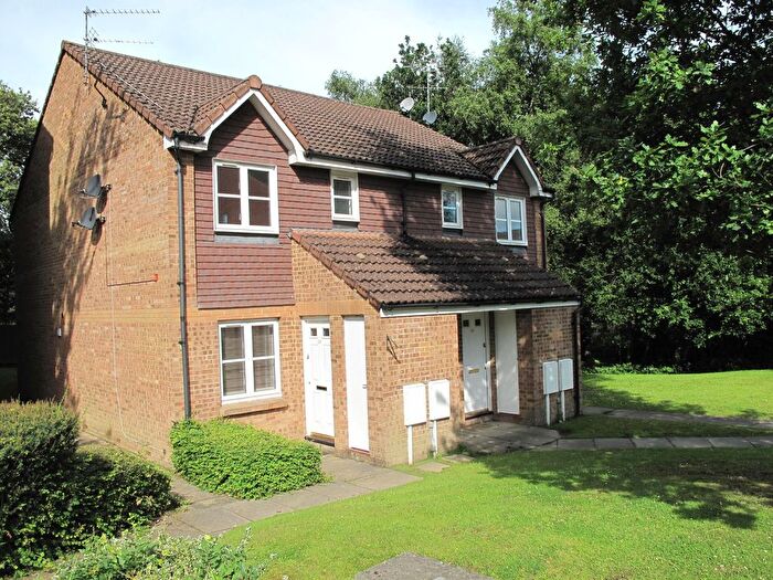 1 Bedroom Maisonette To Rent In Bolton Road, Maidenbower, RH10