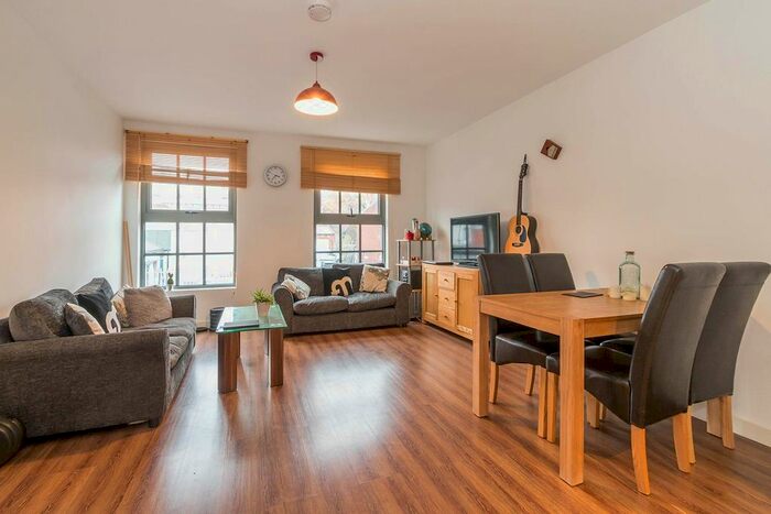 2 Bedroom Flat To Rent In Kenyon Forge, Kenyon Street, B18