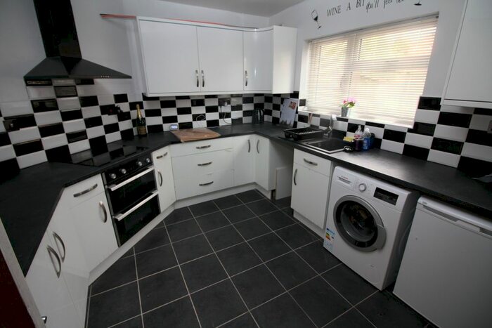 3 Bedroom Property To Rent In Gerard Avenue, Coventry, CV4