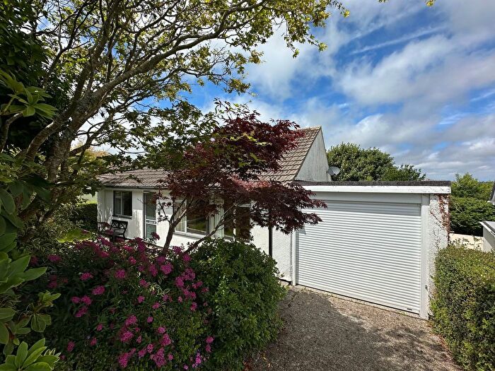 4 Bedroom Detached Bungalow For Sale In Penvale Crescent, Penryn, TR10
