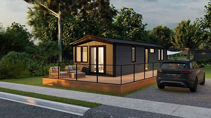 2 Bedroom Mobile/park Home For Sale In Derwent Oaks, High Lane, Sutton On Derwent, York, YO41