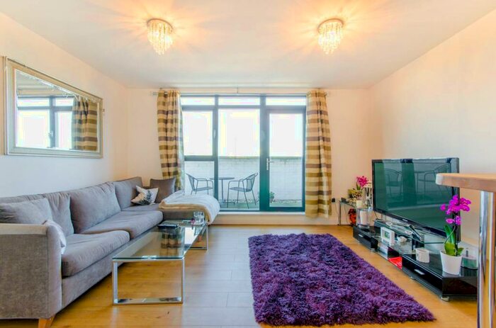 1 Bedroom Flat To Rent In Luxembourg Mews, Maryland, London, E15