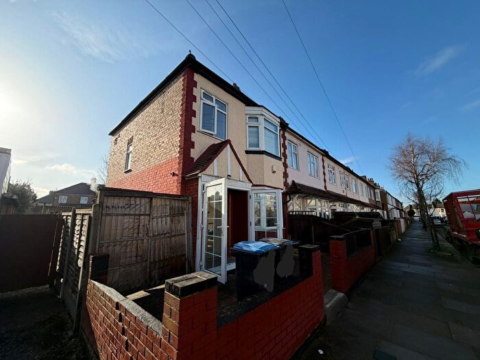 3 Bedroom Terraced House To Rent In Cornwallis Avenue, Edmonton, N9