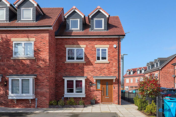 3 Bedroom Semi Detached House For Sale In Elowen Close, Childwall, L16