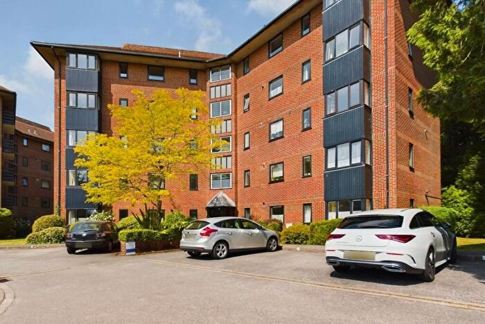 2 Bedroom Apartment For Sale In Chelwood Gate, Glen Eyre Road, Southampton, SO16
