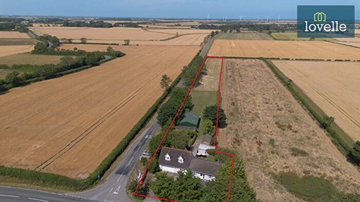 3 Bedroom Detached House For Sale In Main Road, Gayton Top, LN13