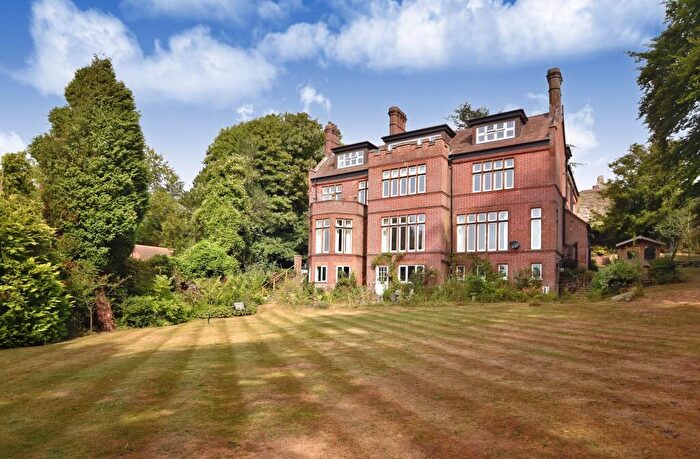 2 Bedroom Apartment To Rent In Castle Hill, Farnham, Surrey, GU9