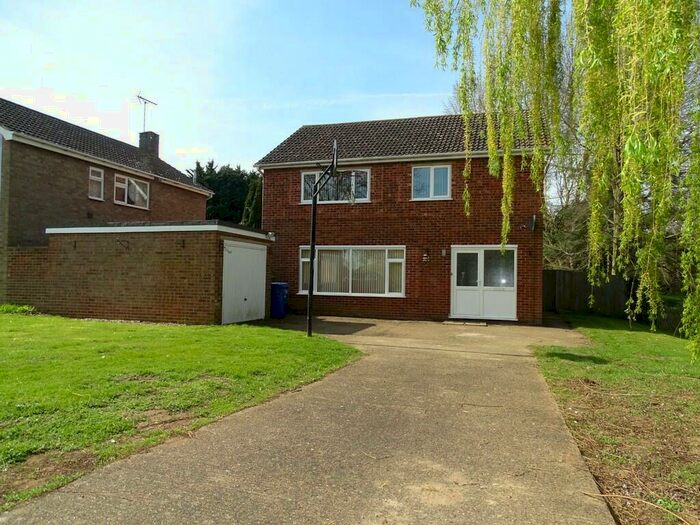 4 Bedroom Detached House To Rent In Parkside, Beck Row, IP28