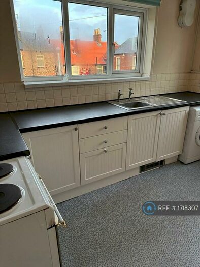 1 Bedroom Flat To Rent In Court Road, Snaith, East Yorkshire, DN14