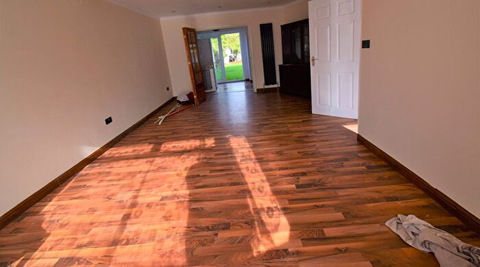 4 Bedroom Semi Detached House To Rent In Eastleigh Avenue, South Harrow, HA2